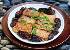 羊肚菌燒豆腐